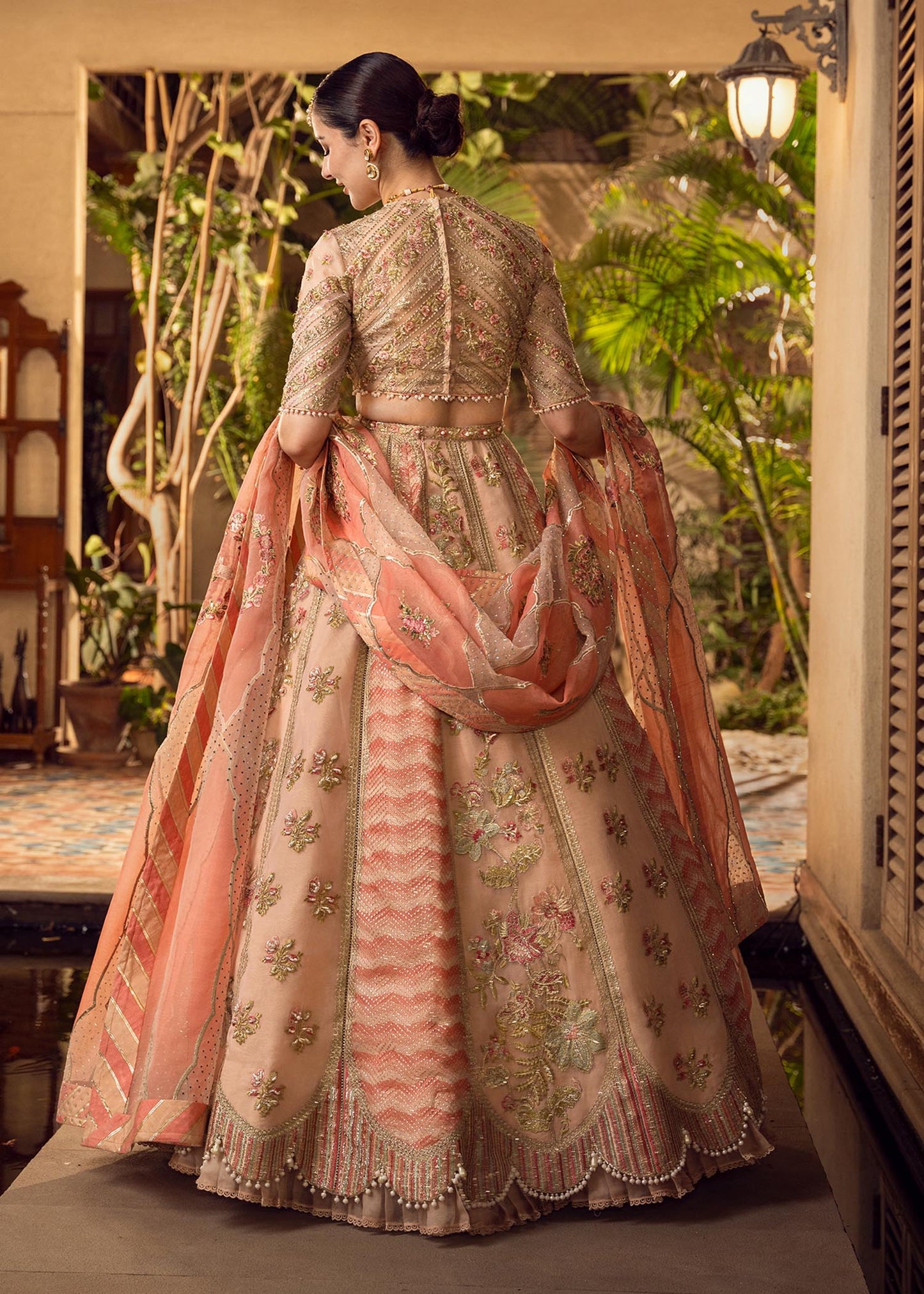 Stories Of Chatta Patti | Crimson By Saira Shakira | Aik Jhalak Wedding Collection 2022