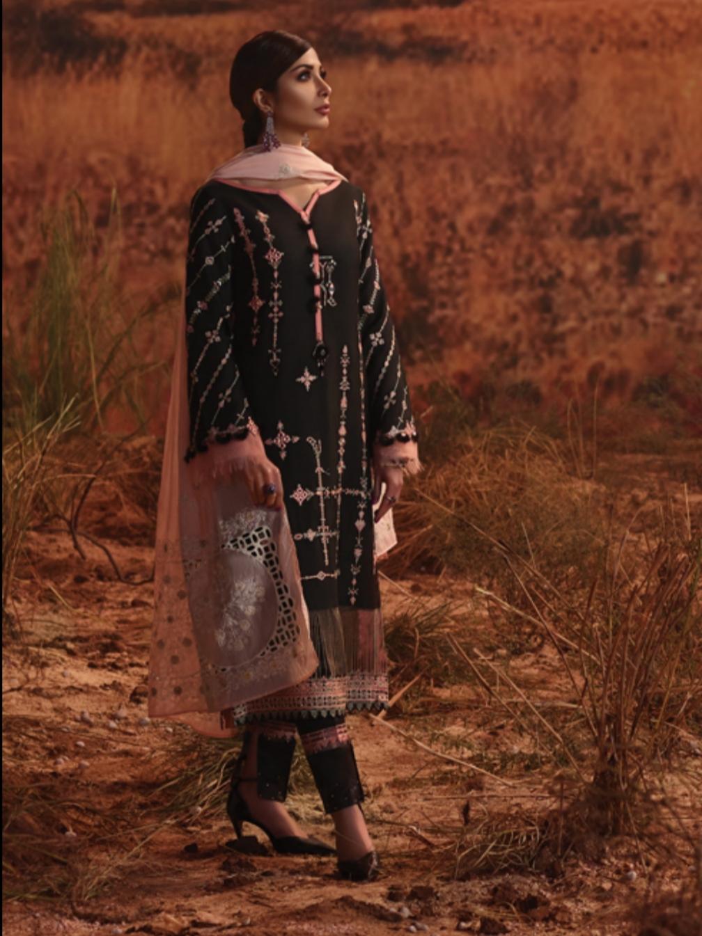 5004B- (3 Piece Lawn) Rang Rasiya