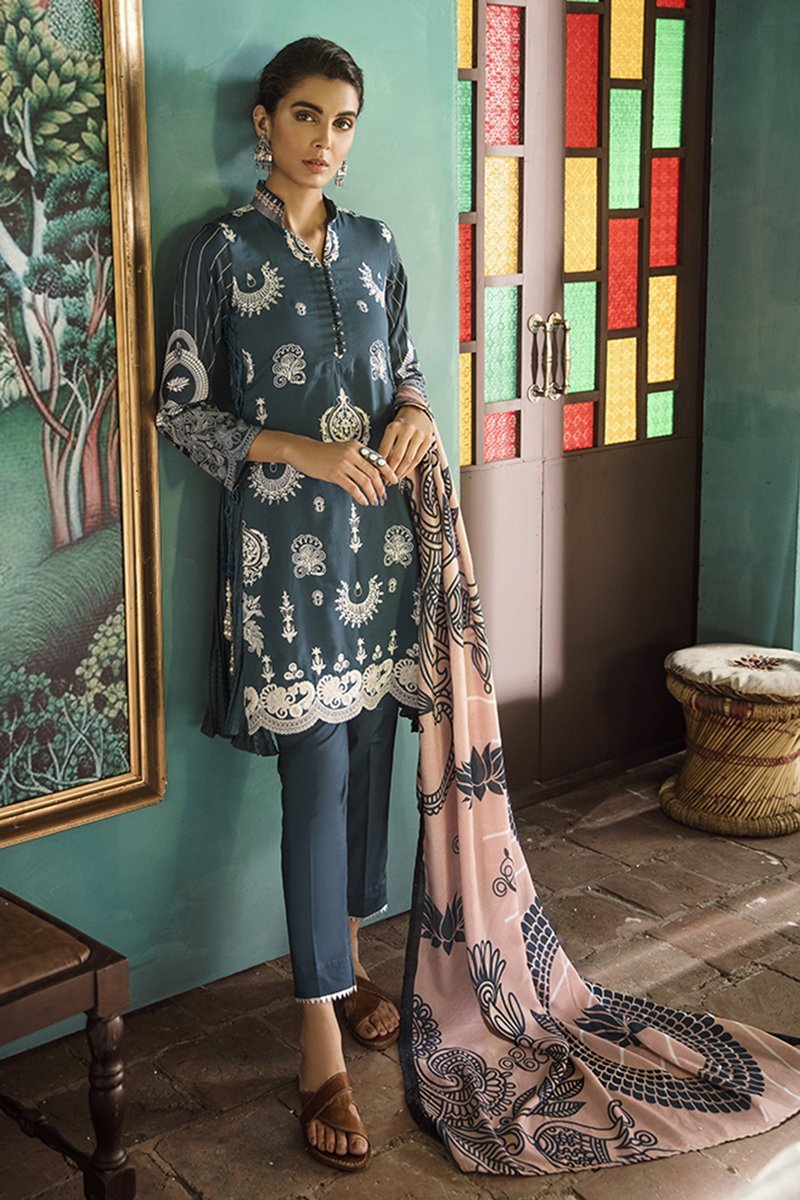 SALMON PAISLEY (CROSS STITCH - AANGAN COTTON SATIN'19)