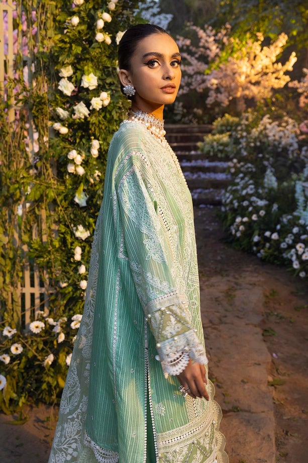 5B | Sana Safinaz | Luxury Lawn 2022
