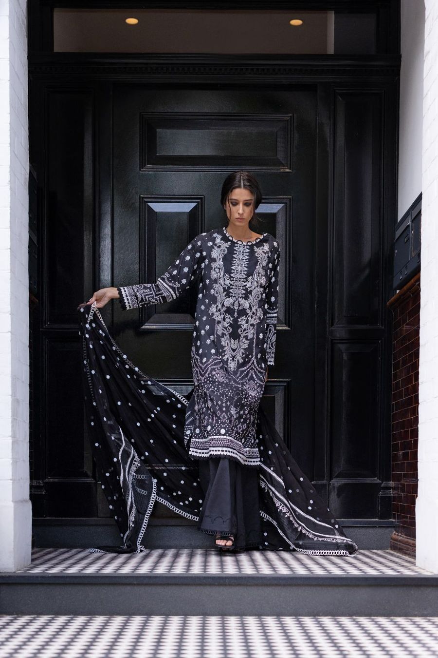 MN21 - 06 | Sobia Nazir | Monochrome Collection 2021