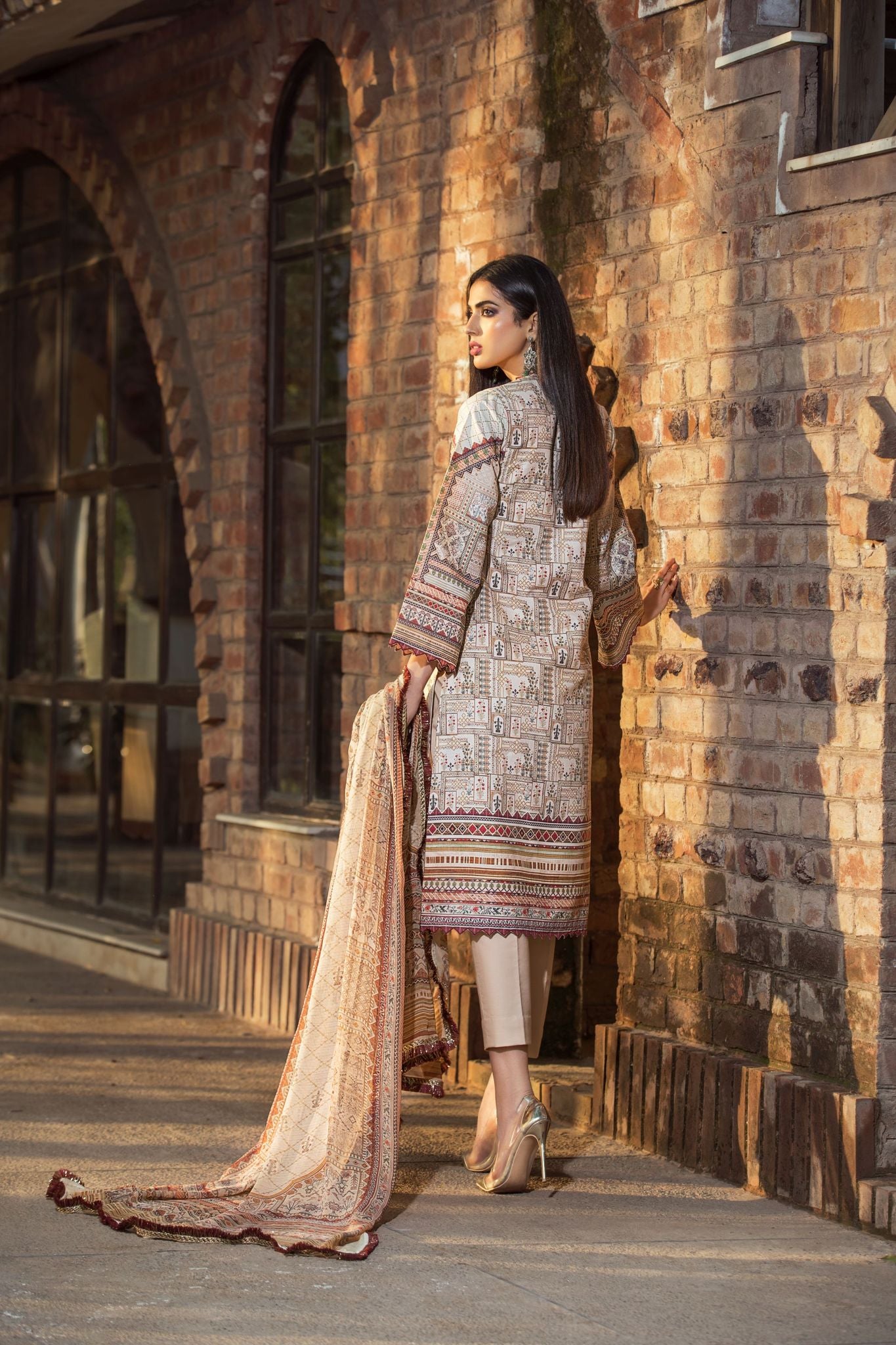12-LAISHA | Zarqash | Tresor Lawn Collection 2020