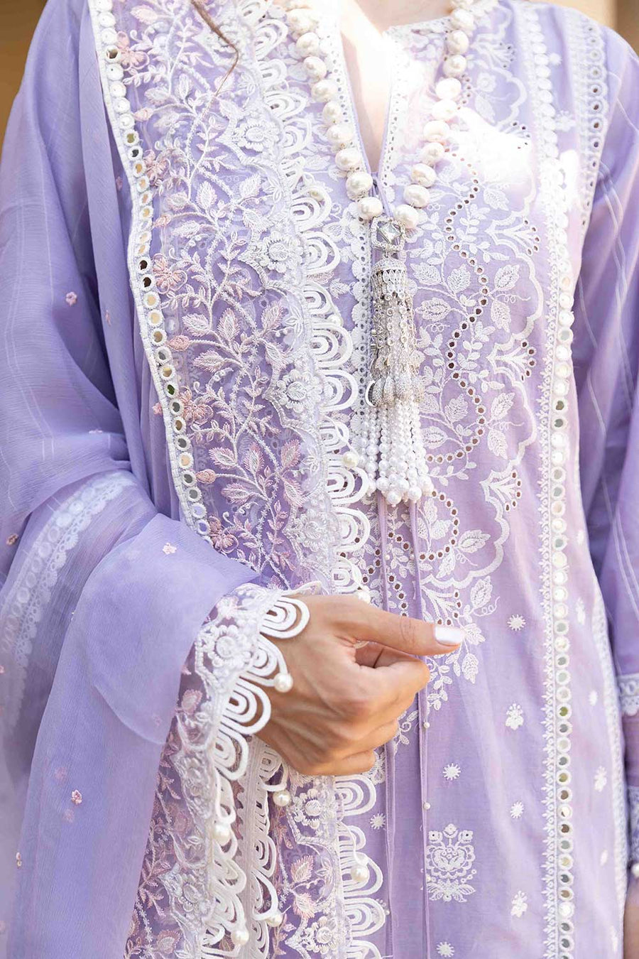 L22 - 6B | Sobia Nazir | Luxury Lawn 2022