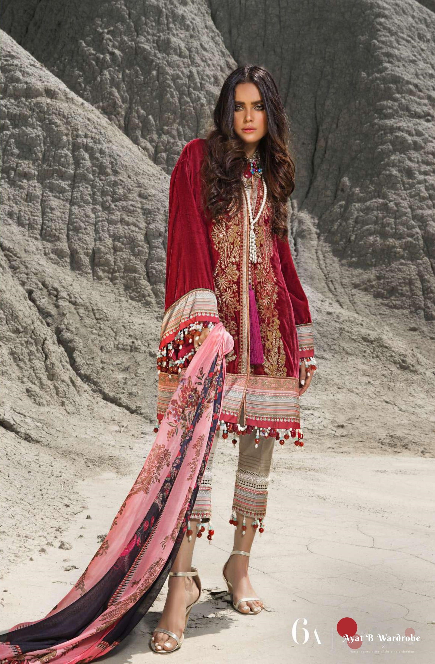 06 - A (Sana Safinaz Winter Shawl'19)