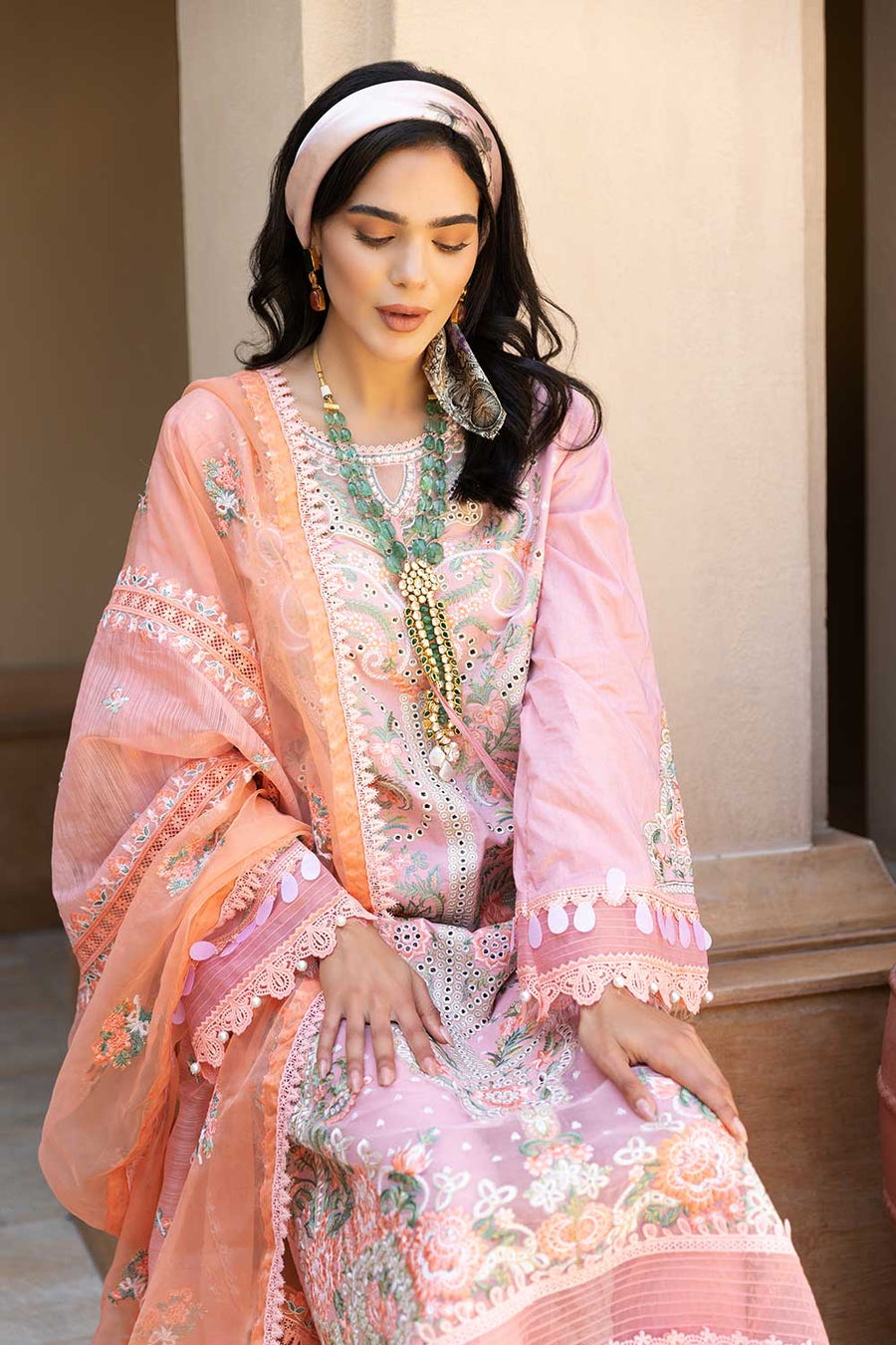 L22 - 8A | Sobia Nazir | Luxury Lawn 2022