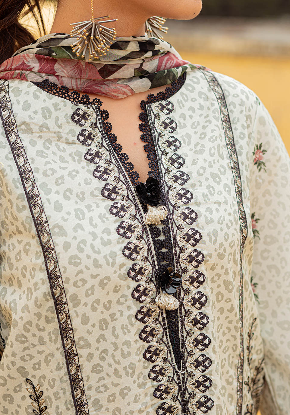 ZQ 2B | Zarqash | Tresor Luxe Lawn 2023