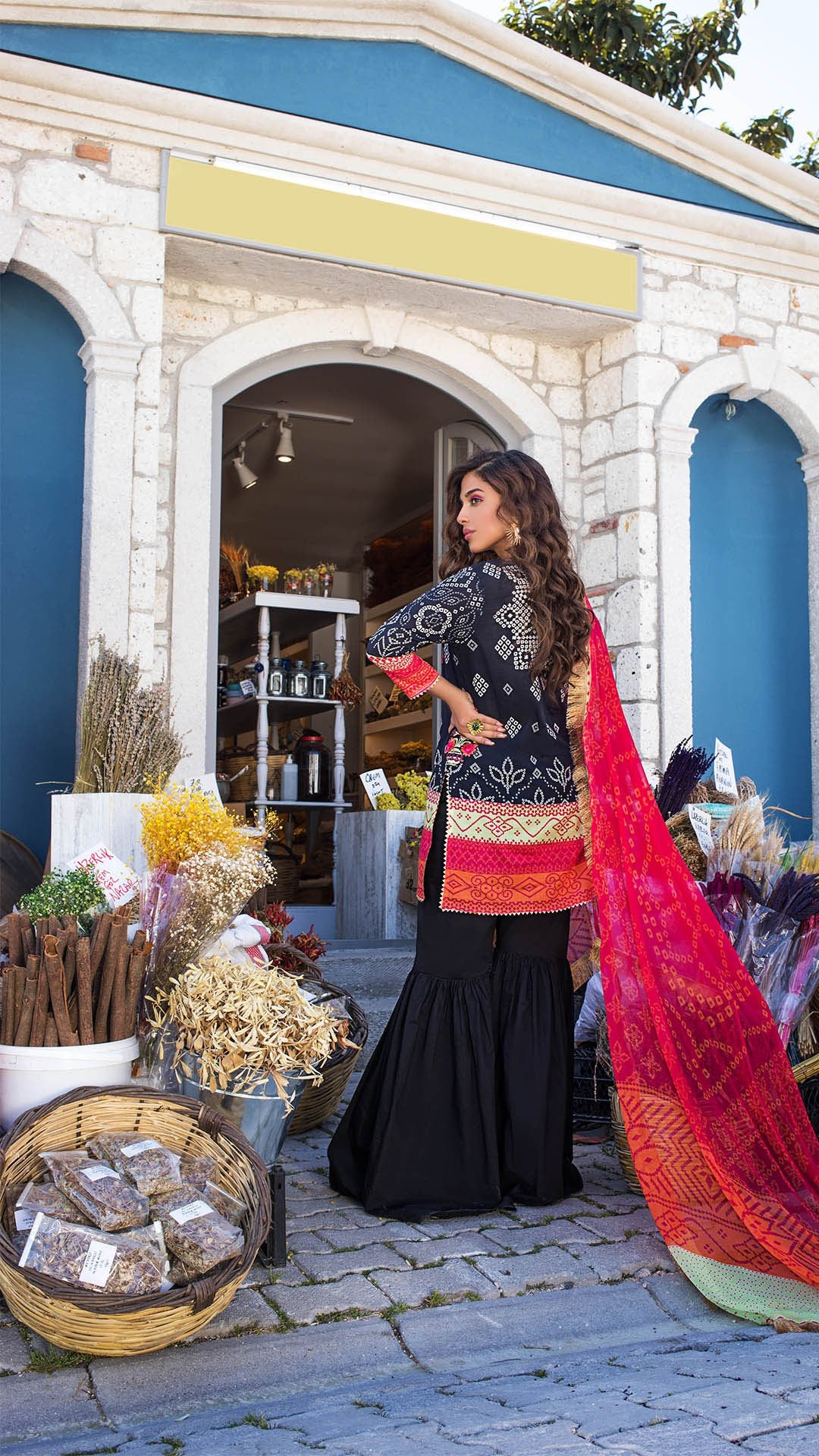 Traditional Black A | Zainab Chottani | Tahra Lawn 2021