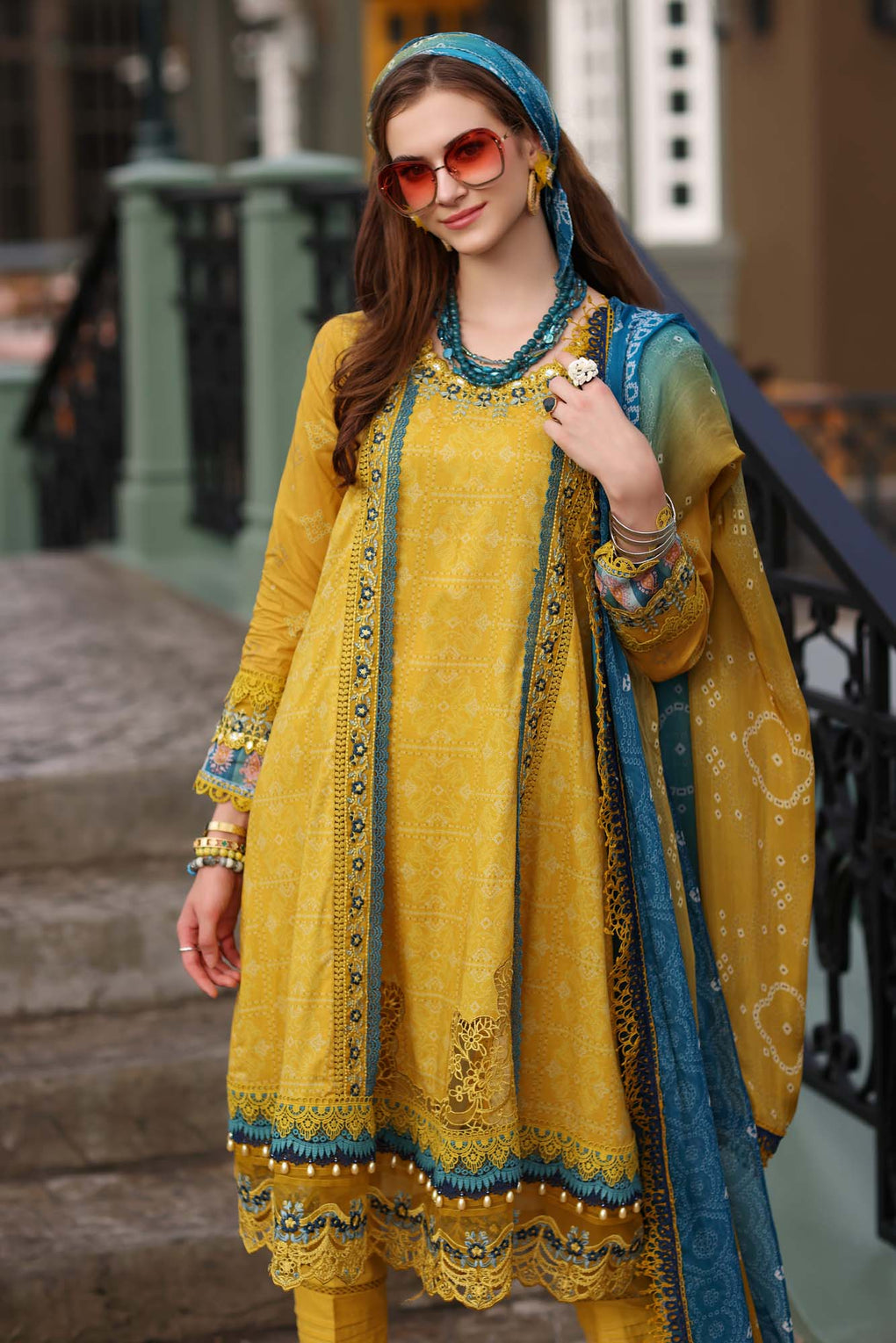 D5B | Noor | Luxe Printkari Lawn 2023