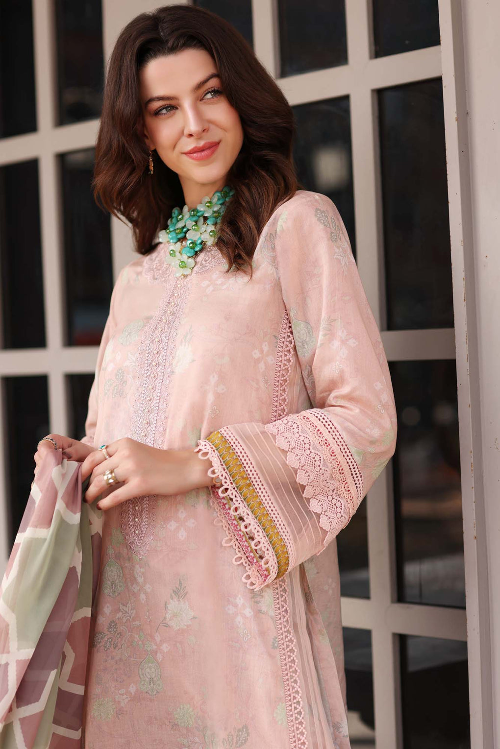 D4B | Noor | Luxe Printkari Lawn 2023