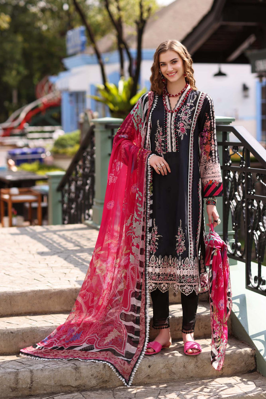 D2B | Noor | Luxe Printkari Lawn 2023