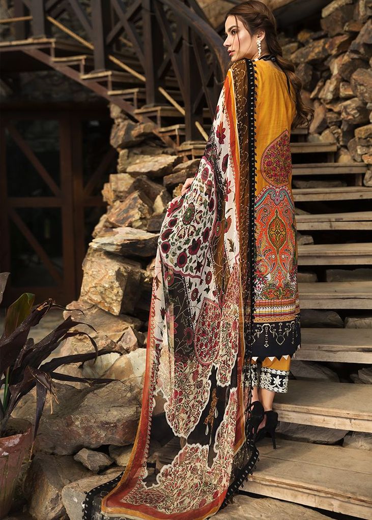 04-Carnation | Afrozeh | Sienna Lawn'20