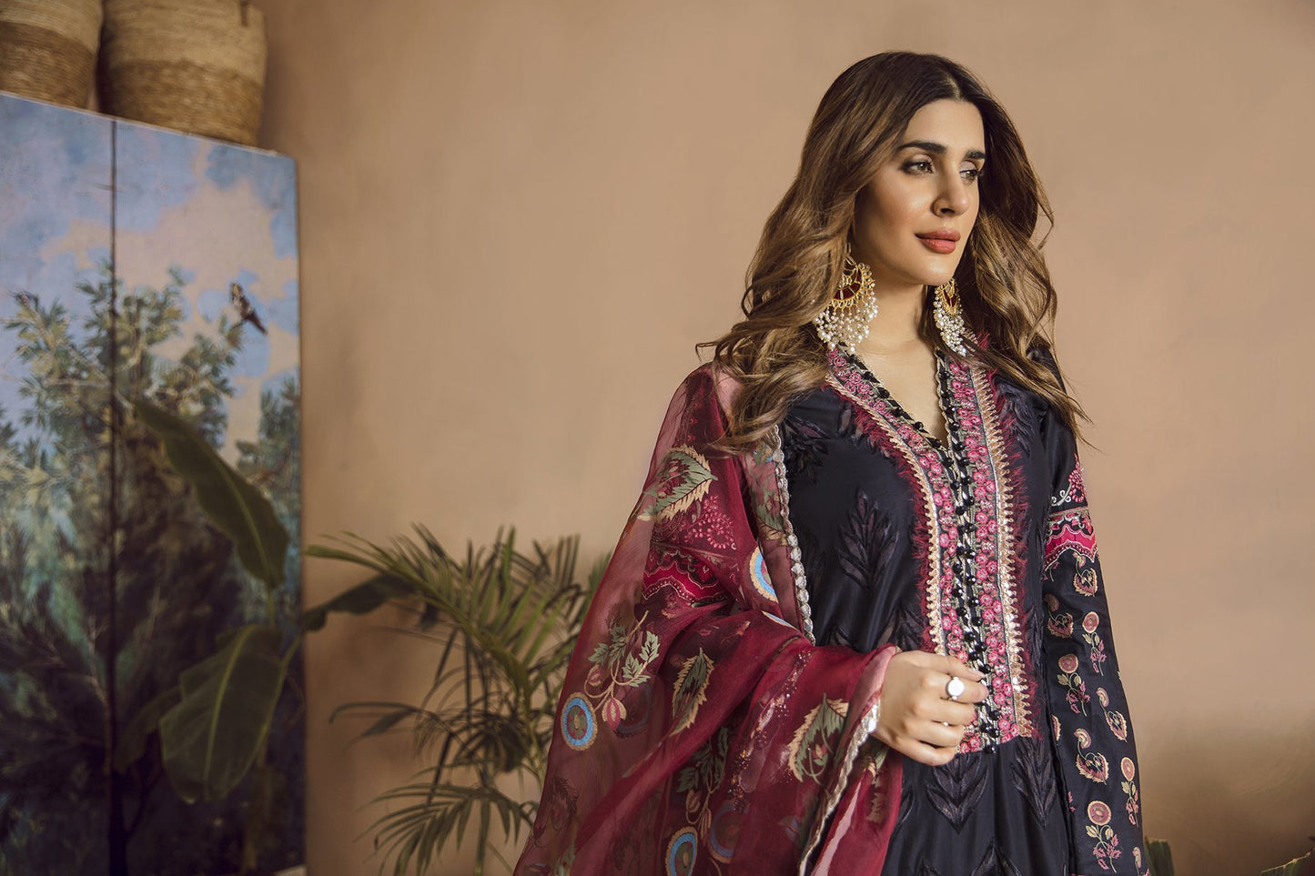 Midnight | Maryam Hussain | Festive Lawn'20