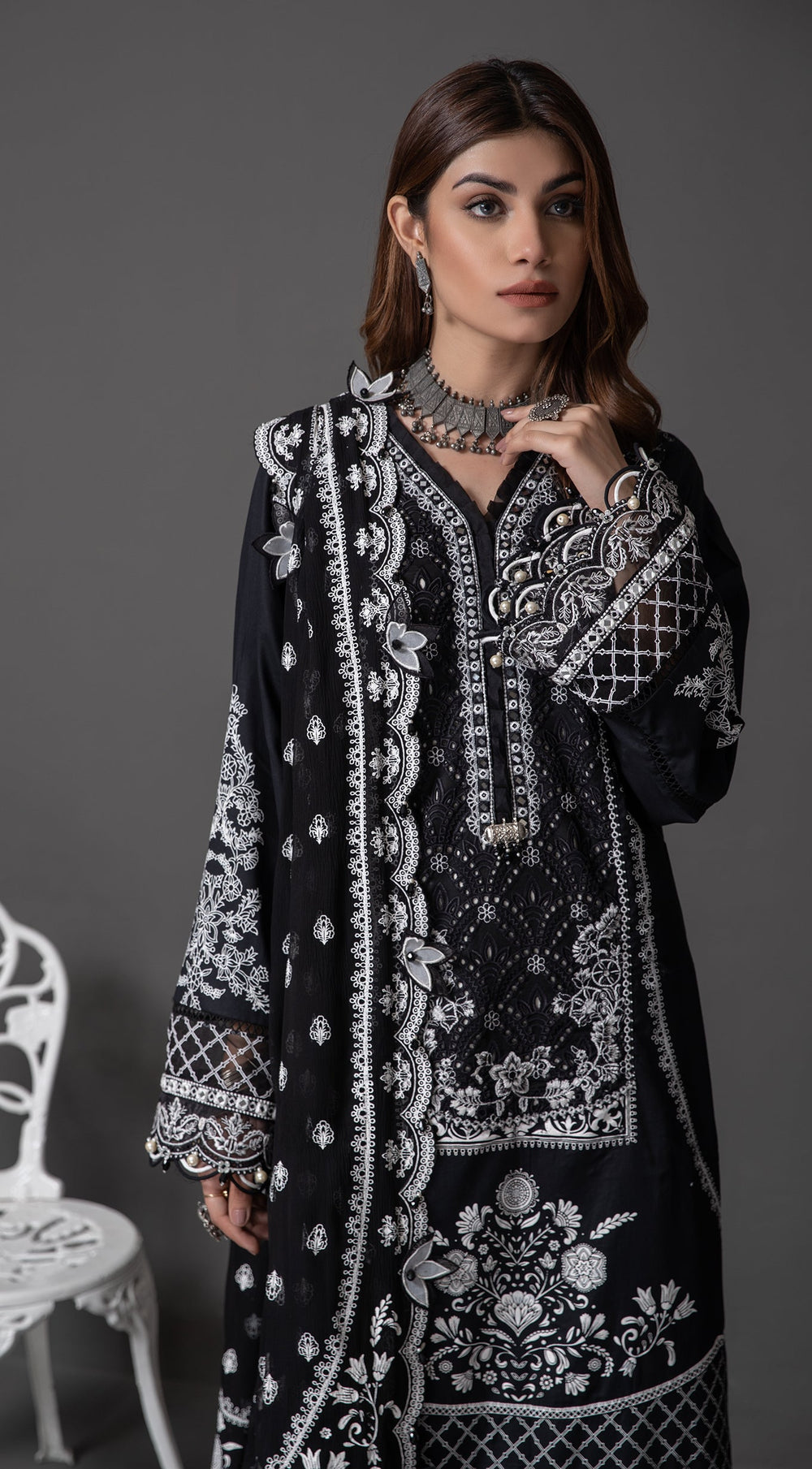 ALM21-04 SAHIFA | Anaya | Monochrome Mystique Collection 2022