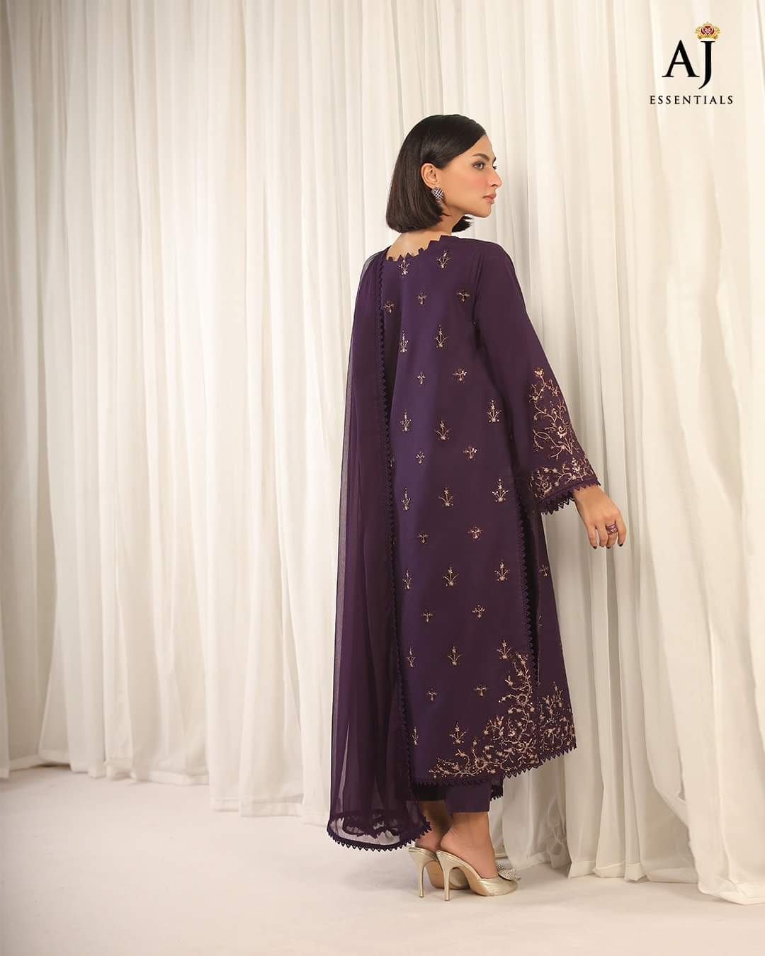 AJWE - 17 | Asim Jofa | Essential Winter Edit Collection 2022