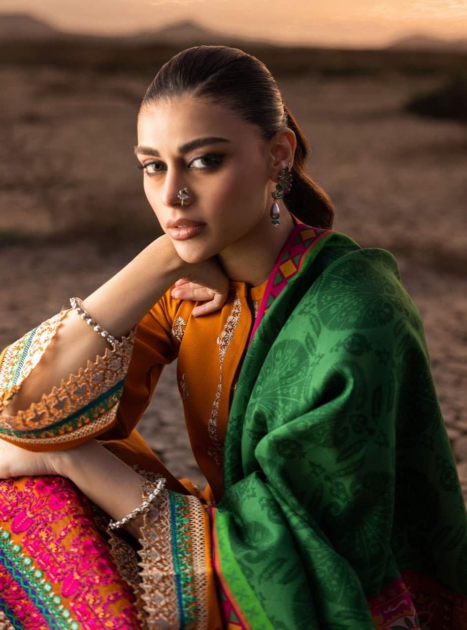 Maya-06 | Zainab Chottani | Winter Shawl Collection 2022