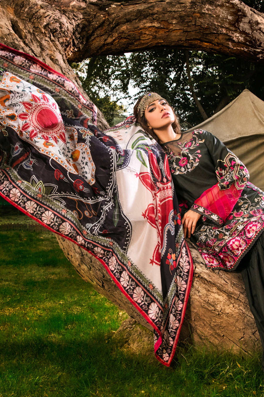 Kanwal | Saira Rizwan × Ittehad | Luxury Lawn 2022