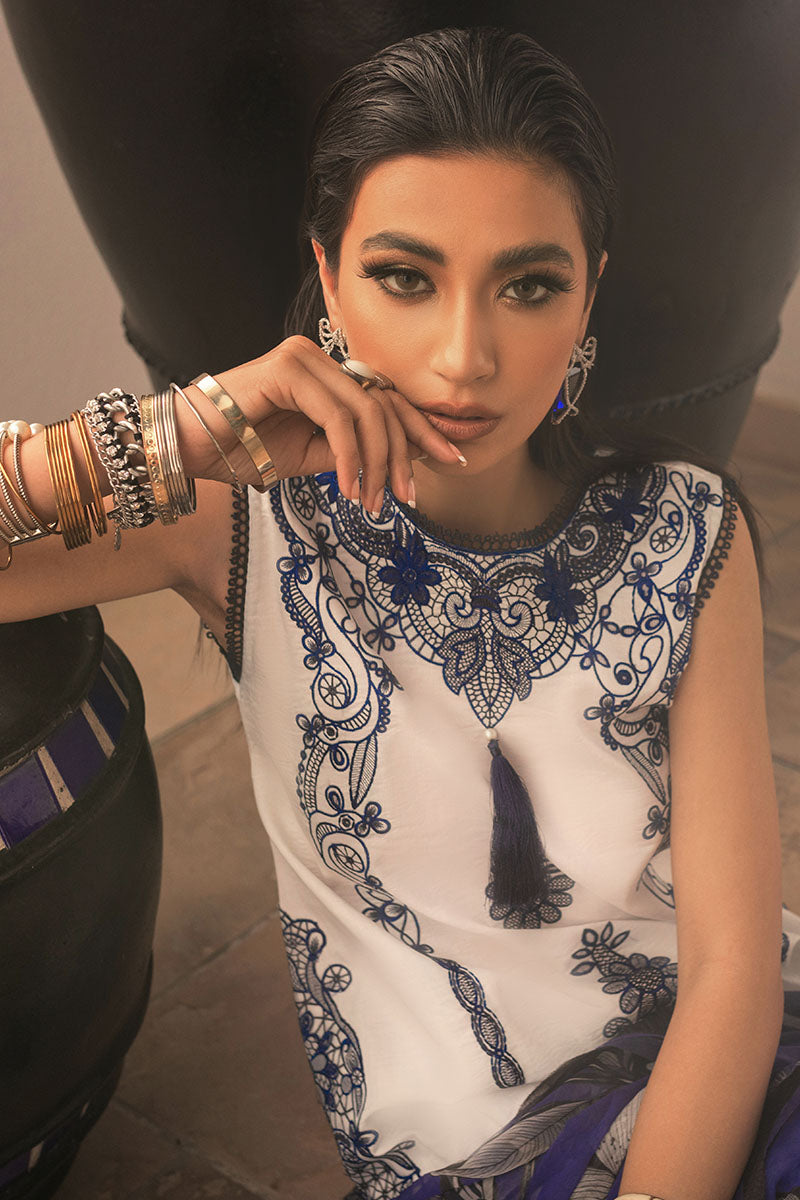 Oriental Tale - HM22-02A | Mushq  | Hemline Lawn Collection 2022