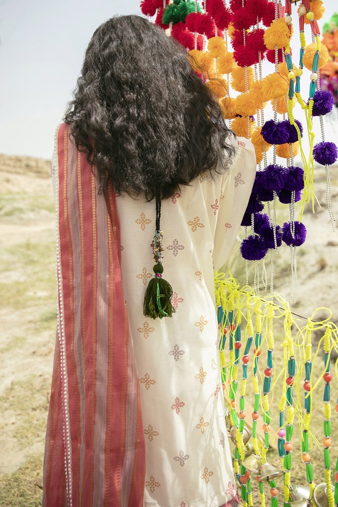 EE 06 | Qalamkar | Q line Lawn Collection'21