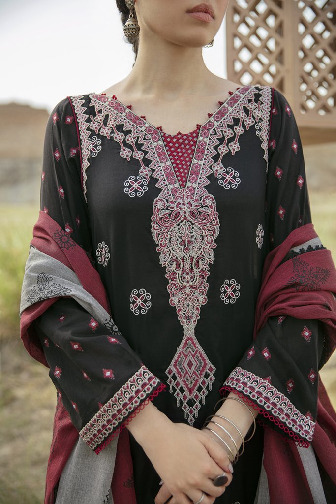 EE 02 | Qalamkar | Q line Lawn Collection'21