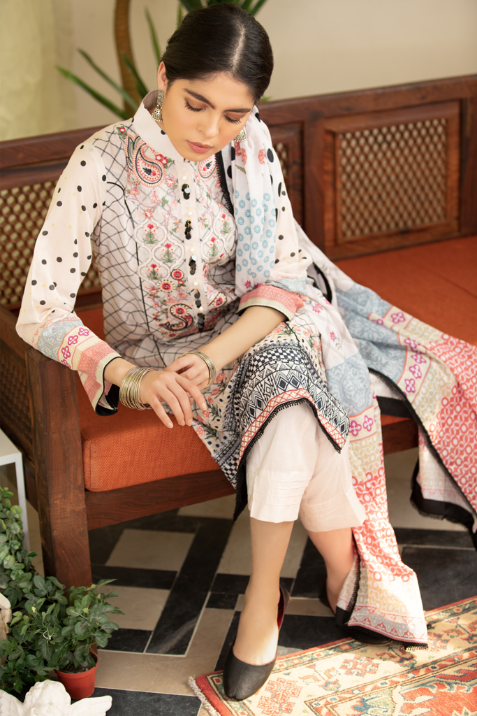 QLS-11 | Qalamkar | Qline Lawn | 2020