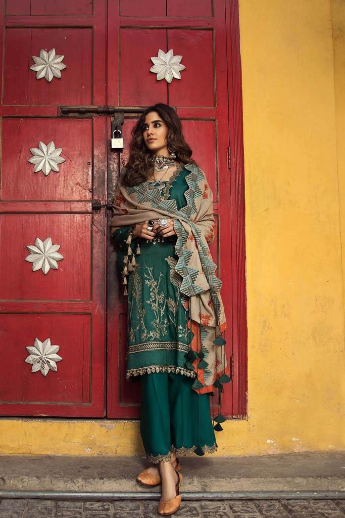 Sea Kelp MSK 04 | Charizma | Signature | Masakali Fall'20 | Embroidered Premium Shawl Collection