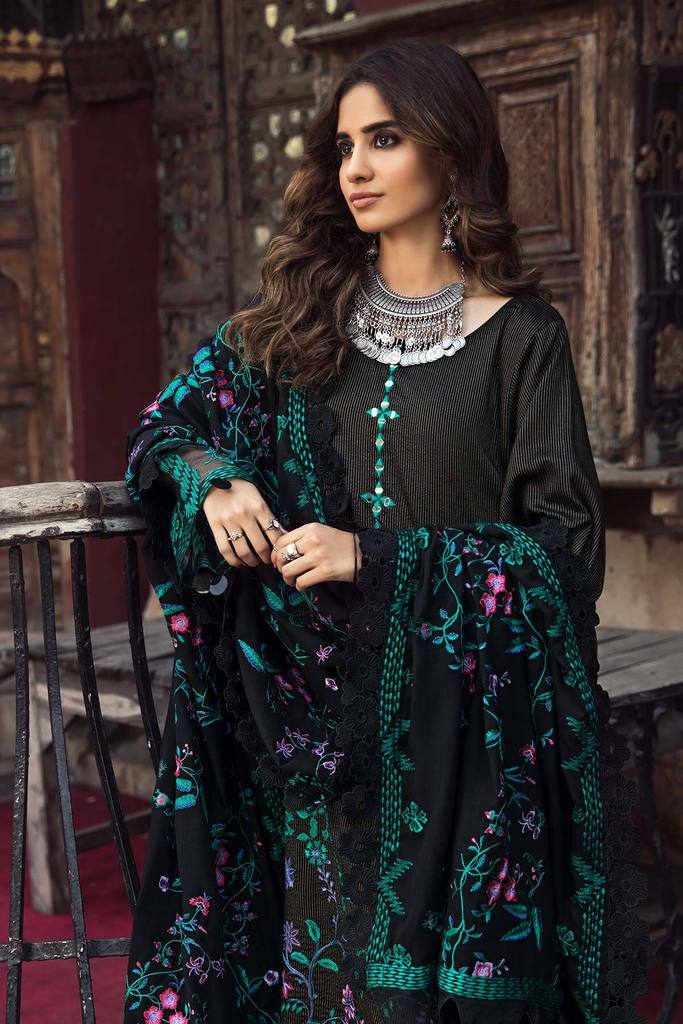 Moonlit Lotus MSK 05 | Charizma | Signature | Masakali Fall'20 | Embroidered Premium Shawl Collection
