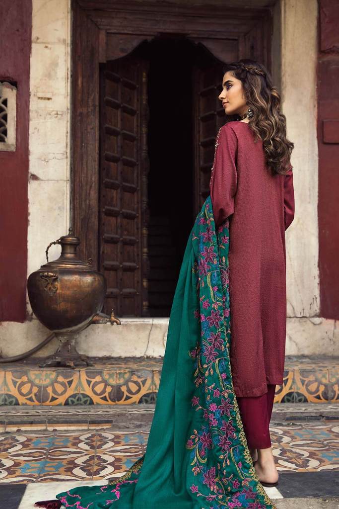 Strong Crimson MSK 07 | Charizma | Signature | Masakali Fall'20 | Embroidered Premium Shawl Collection