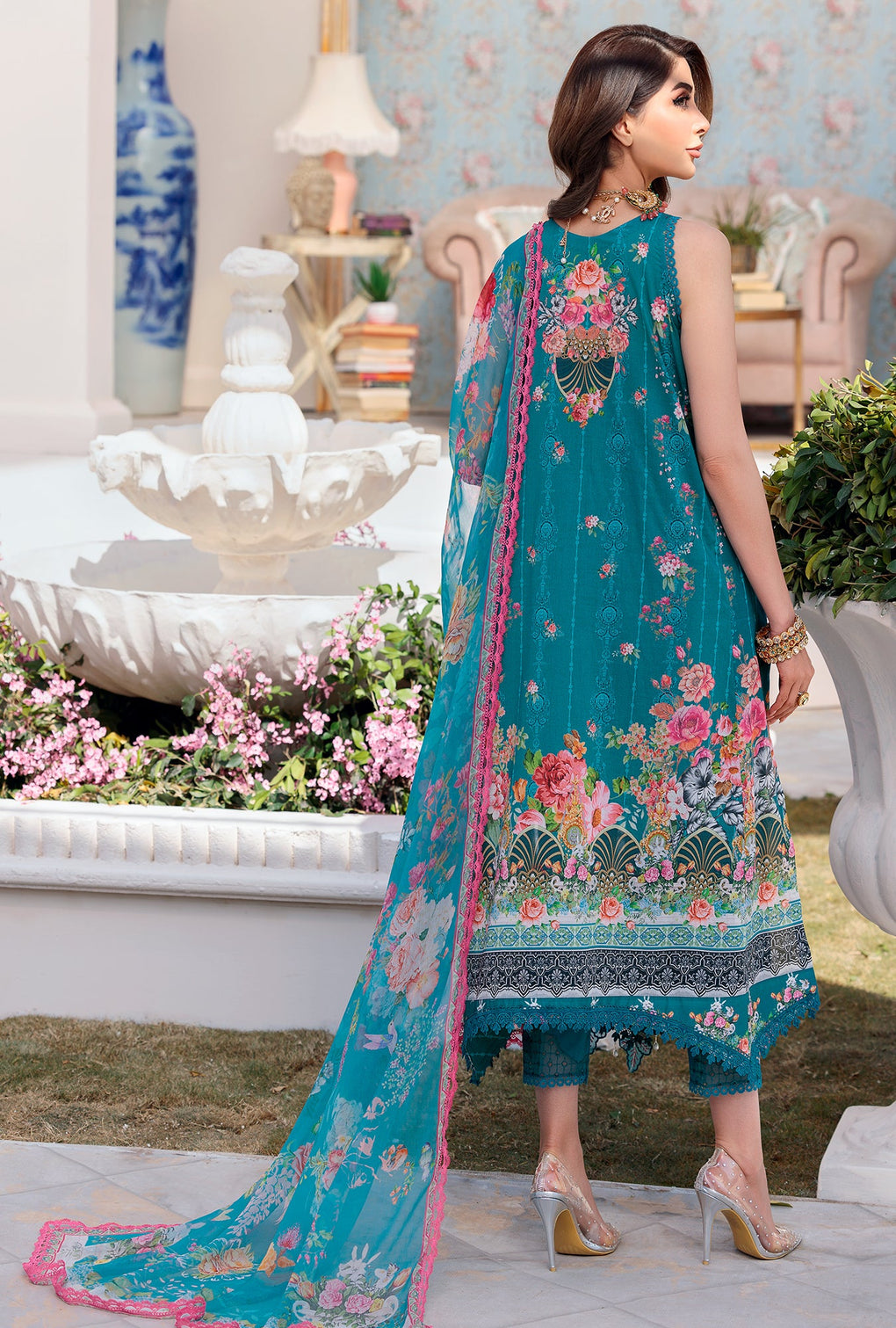 NLCL22-D10-A | Noor | Luxury Chikankari Lawn Collection 2022