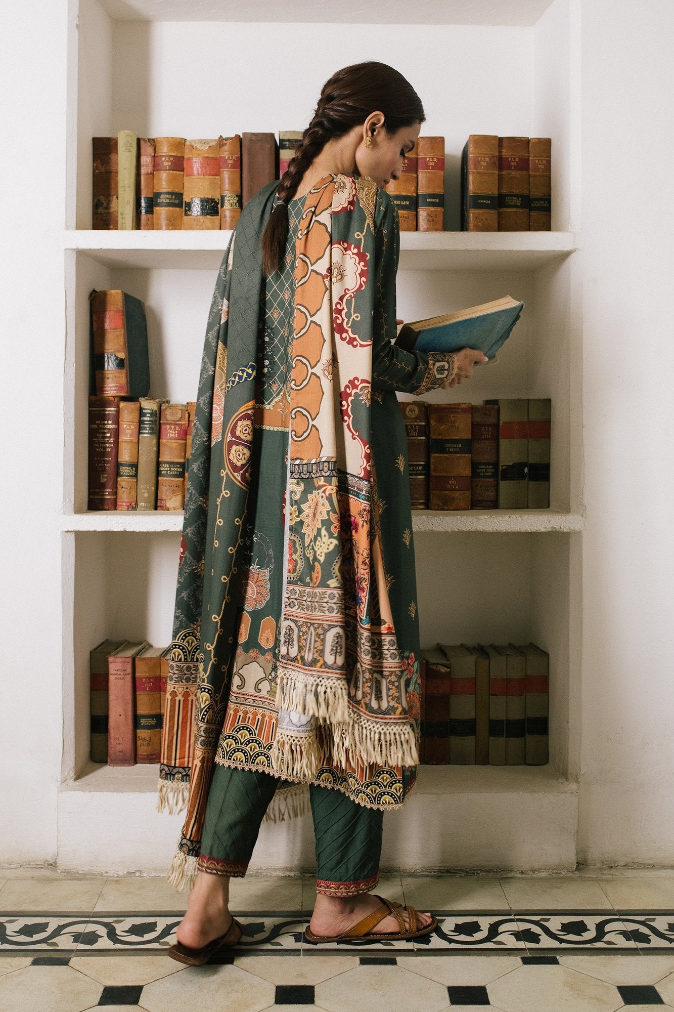QLA-10 (Qalamkar - Qline Linen Collection 2019)
