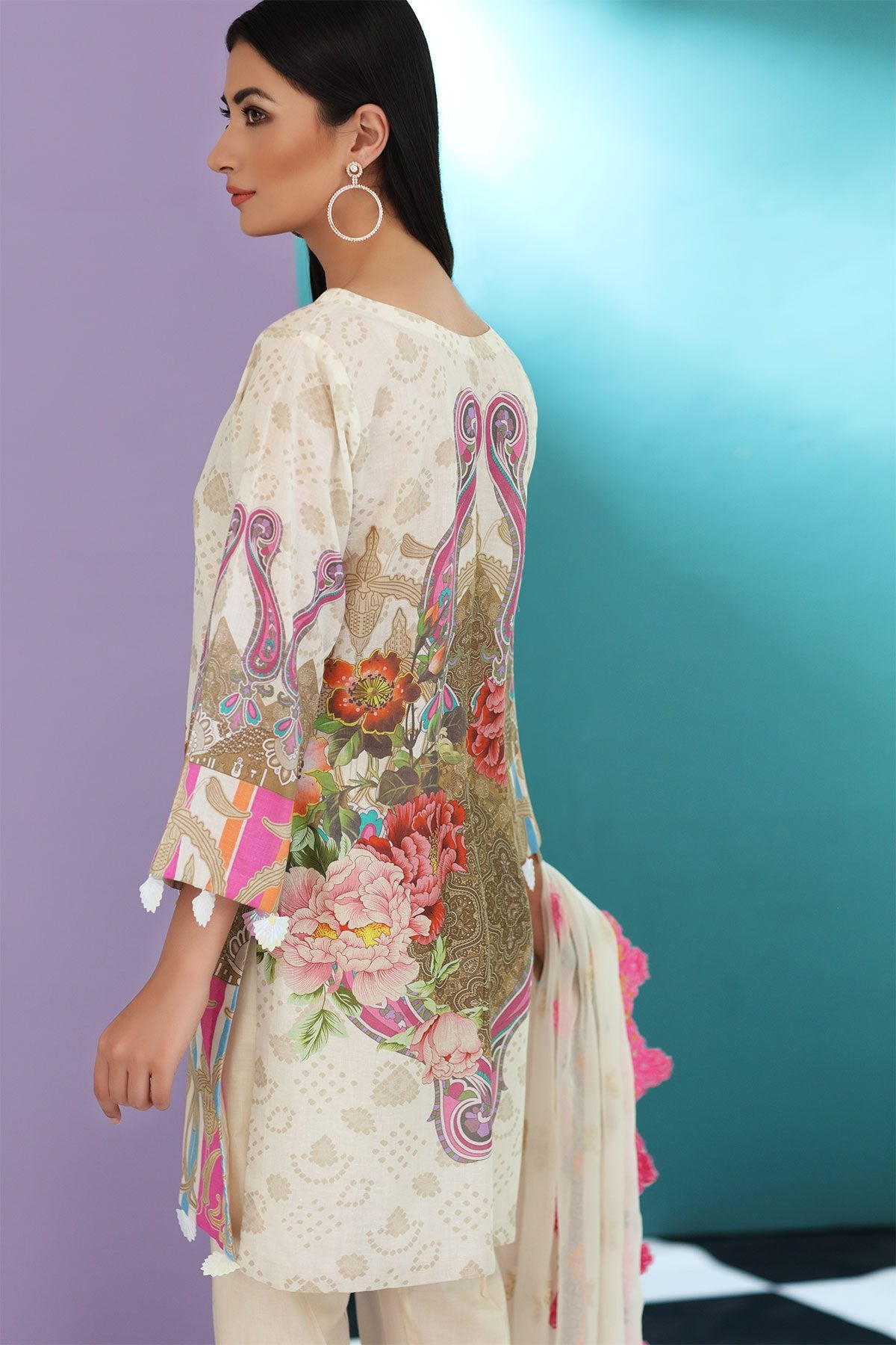 Fawn 36 | Charizma | Naranji | Volume 1 2020