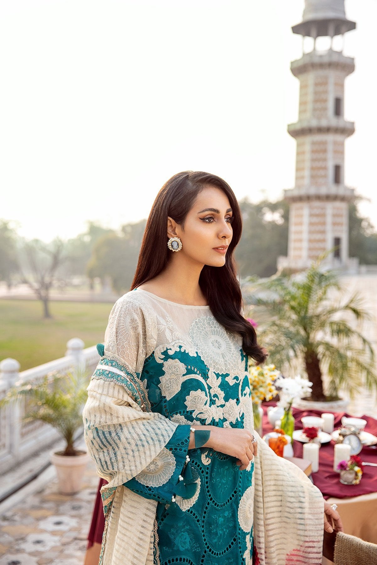 Signature Lawn SS-07-B | House of Charizma | Spring Summer Embroidered Lawn 2020