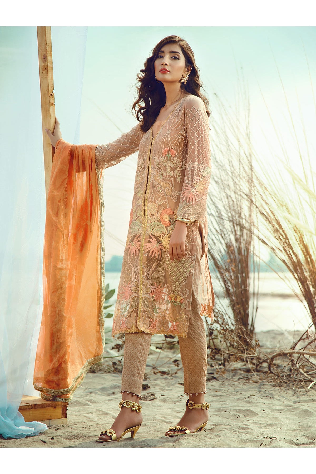 Scintilla 05 (Rajbari - Luxia Formal Collection)