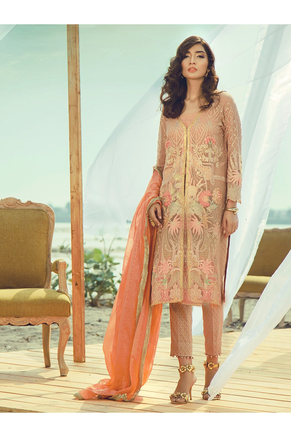 Scintilla 05 (Rajbari - Luxia Formal Collection)