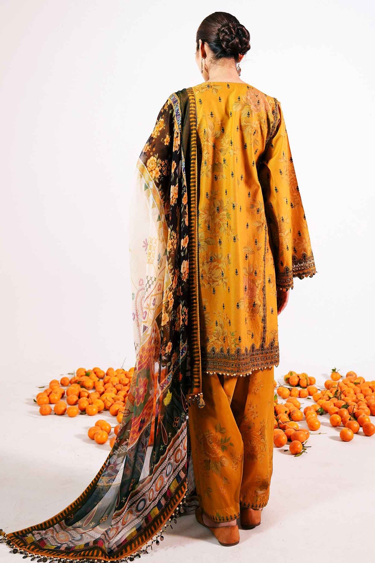 Shireen B  | Zara Shahjahan  | Lawn 2021