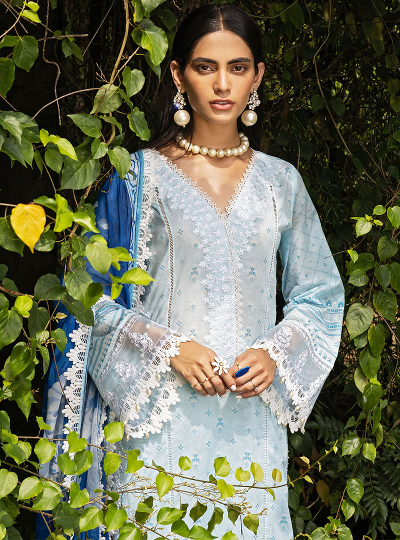 Wild Lily - 8B | Zainab Chottani | Tahra Lawn 2022