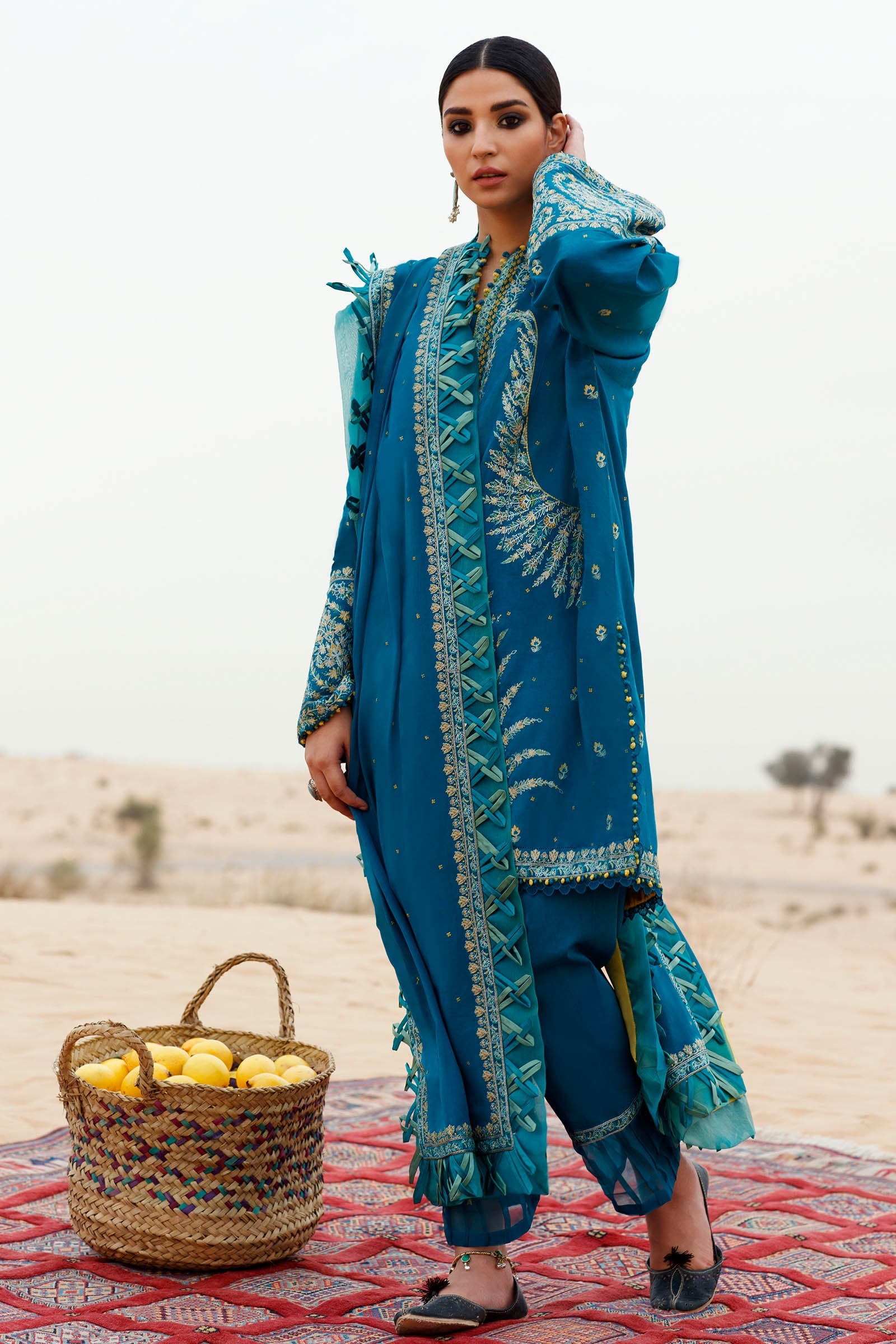 ZARBANO (ZL22-04 A) | Zaha | Lawn Volume 1 2022
