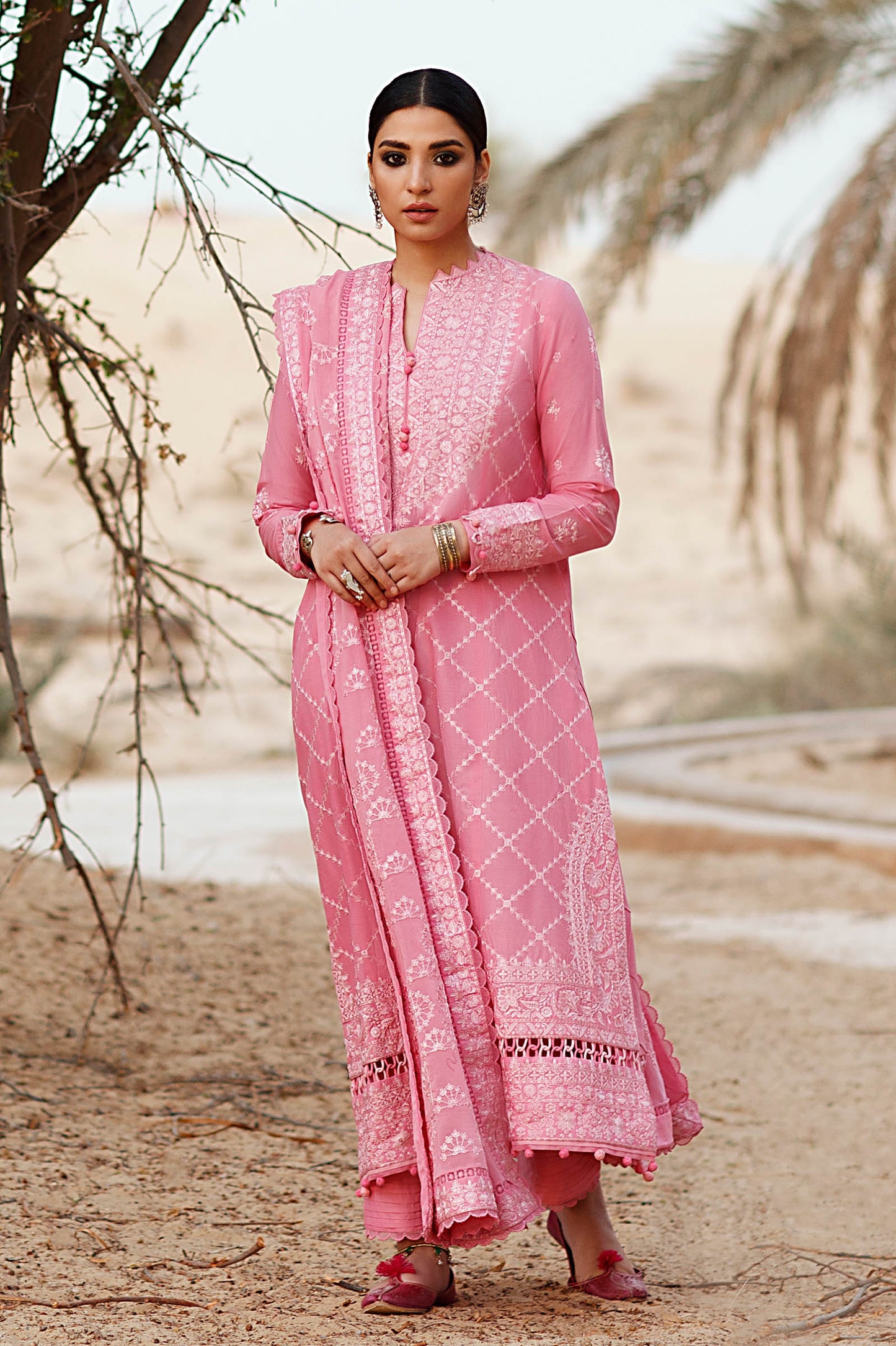 ROZHIN (ZL22-12 B) | Zaha | Lawn Volume 1 2022