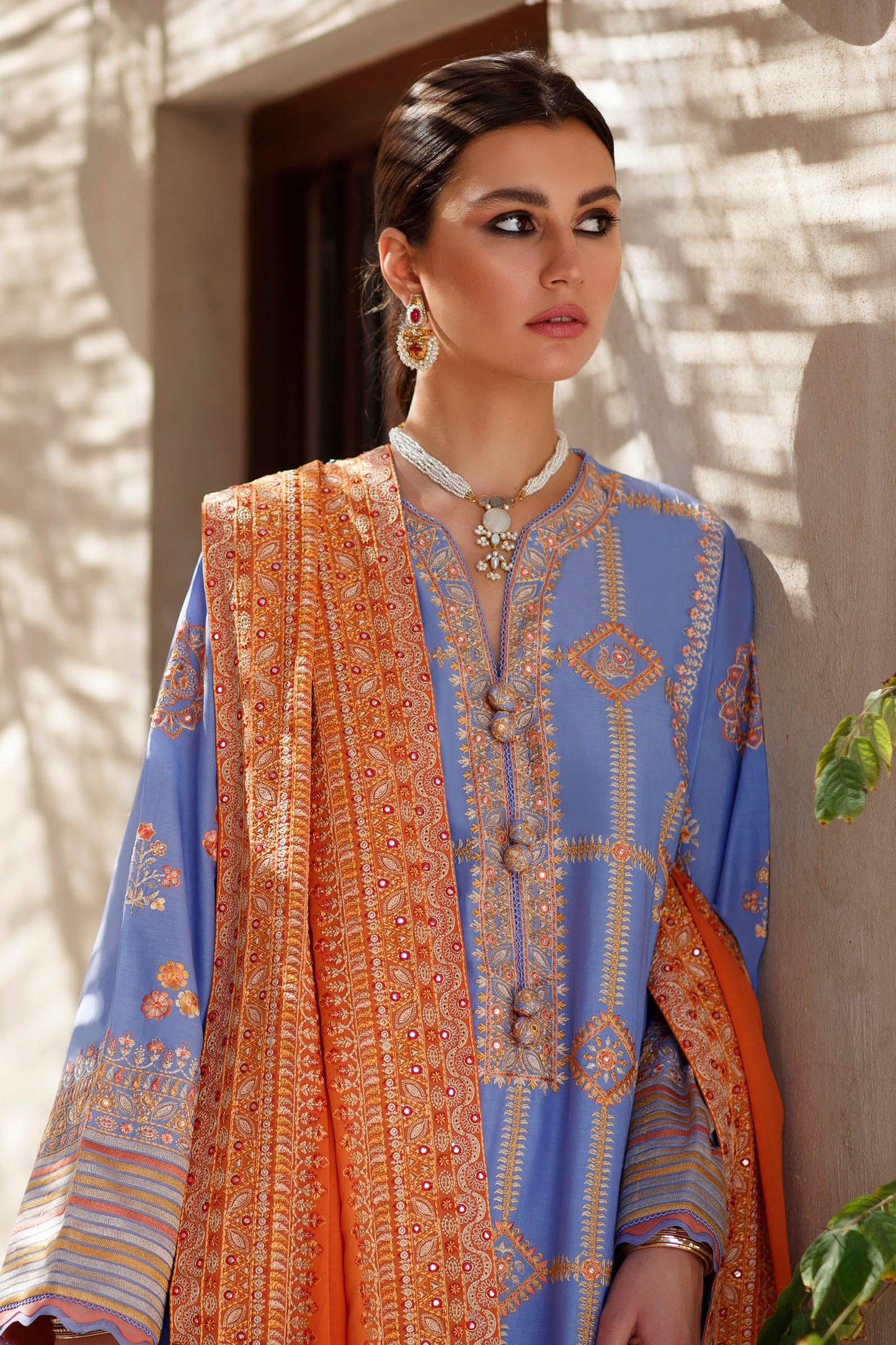 LINA (ZL22-13 A) | Zaha | Lawn Volume 1 2022
