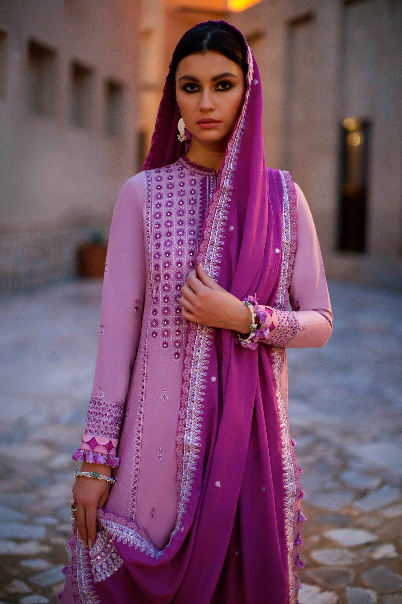 FEZEH (ZL22-02 B) | Zaha | Lawn Volume 1 2022