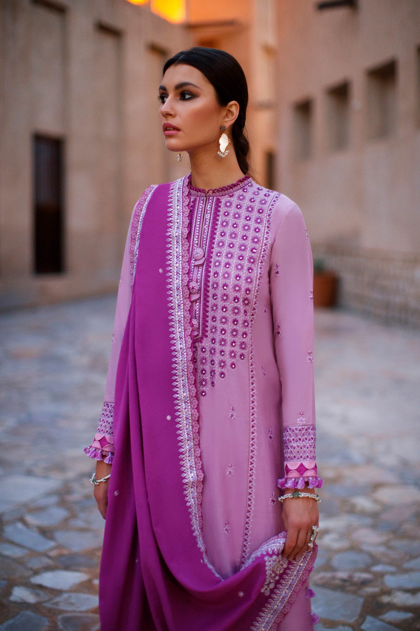 FEZEH (ZL22-02 B) | Zaha | Lawn Volume 1 2022