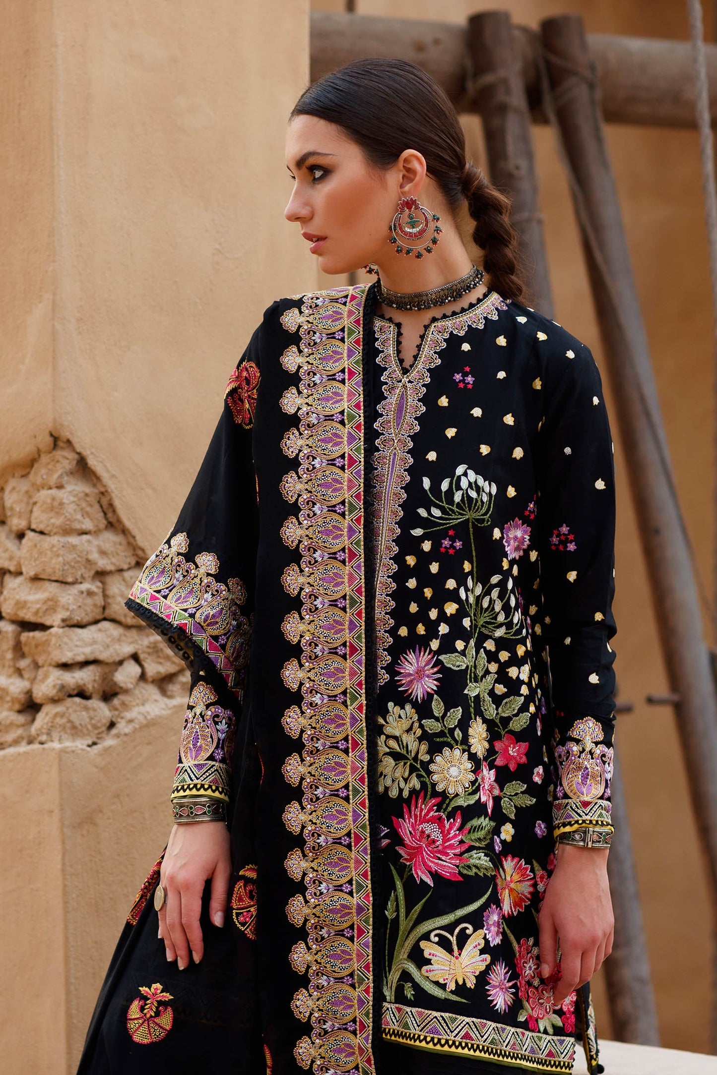 TAVOUS (ZL22 - 9A) | Zaha | Lawn Volume 1 2022