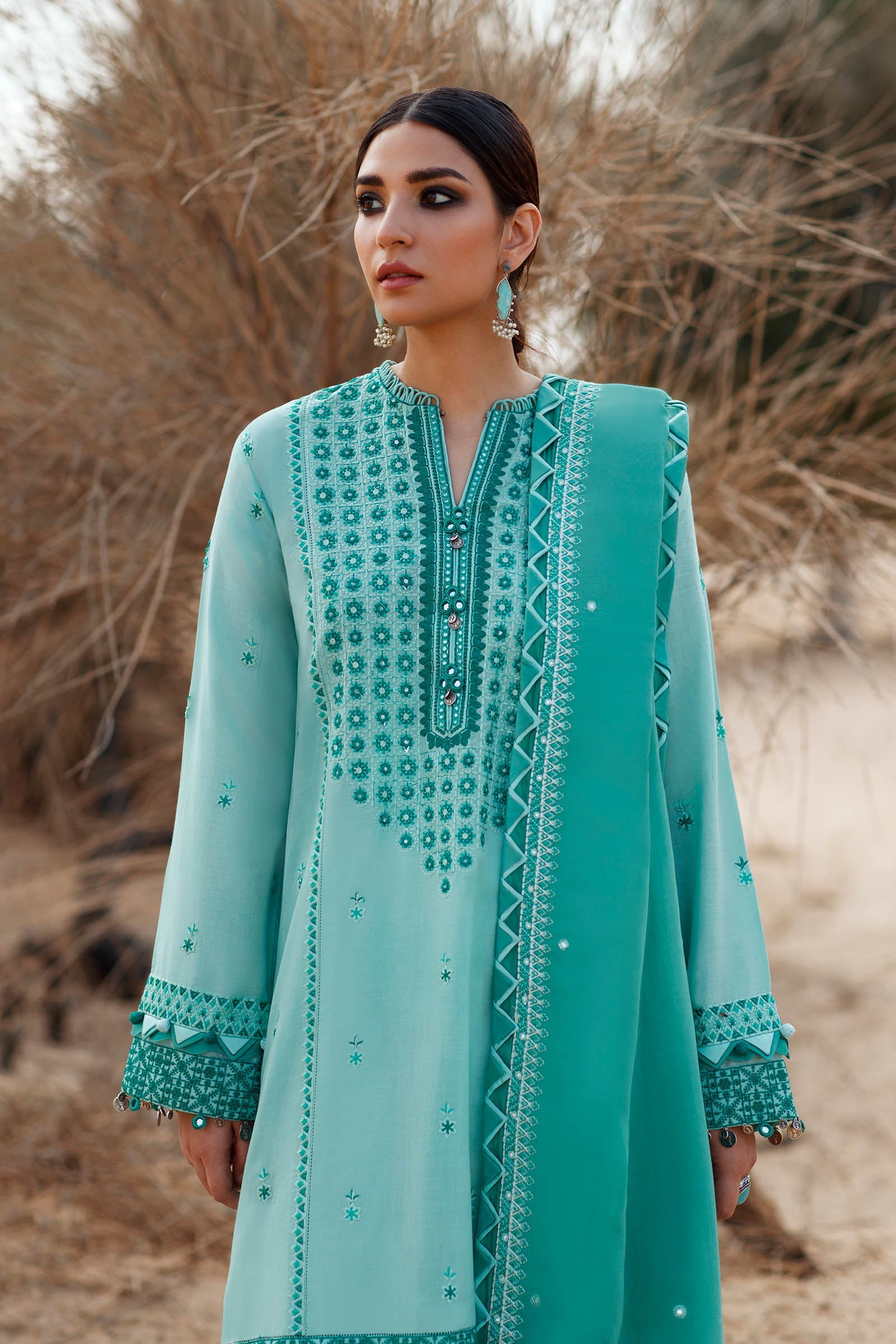 FEZEH (ZL22-02 A) | Zaha | Lawn Volume 1 2022