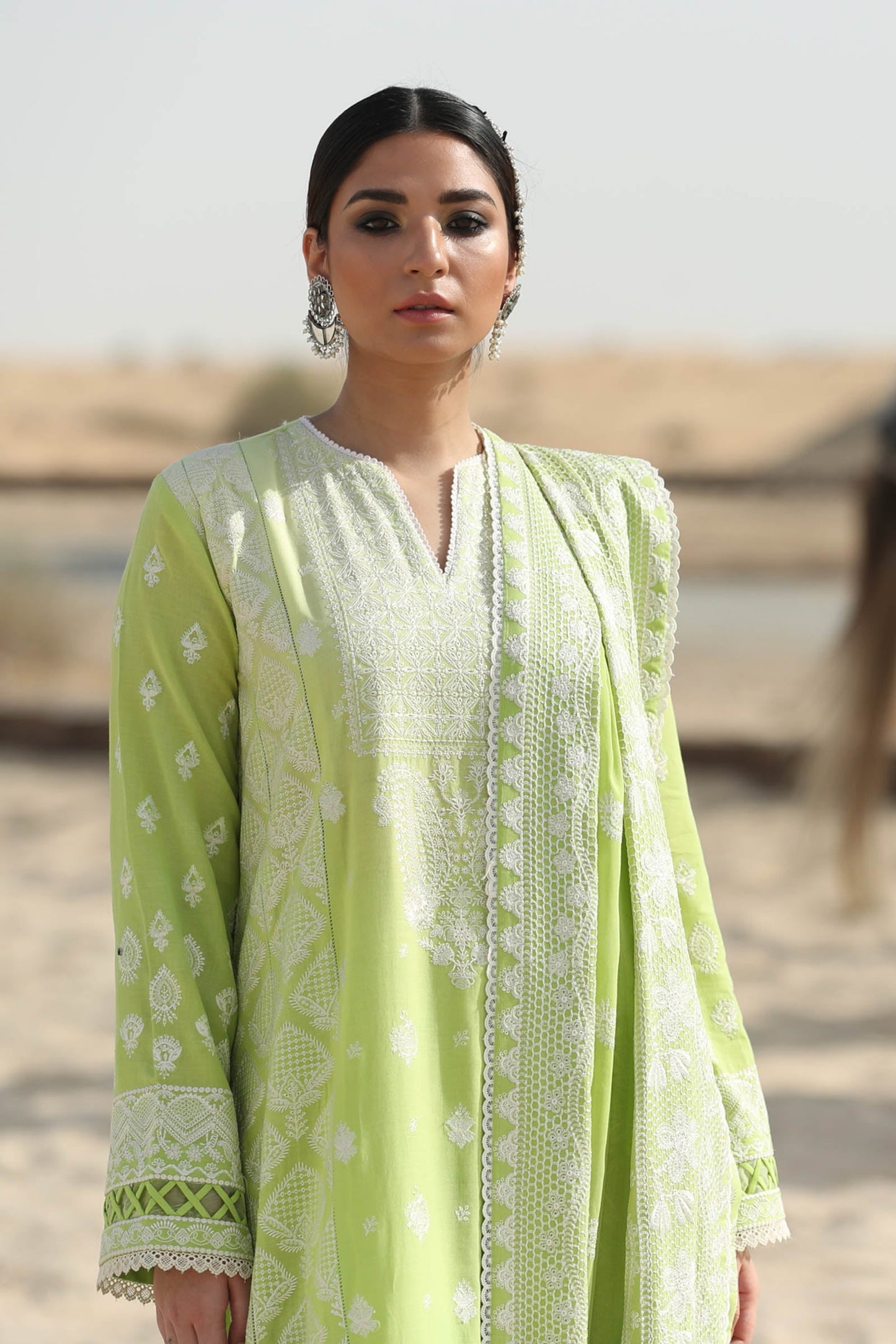 PARISA (ZL22-03 A) | Zaha | Lawn Volume 1 2022