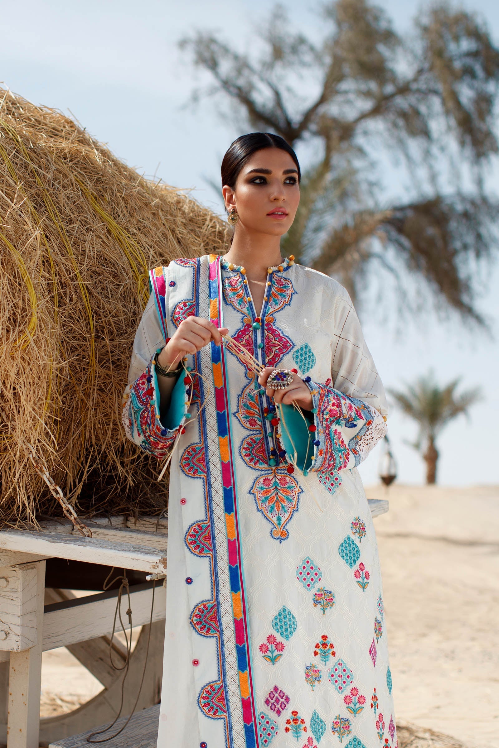 AYSAN (ZL22 - 8B) | Zaha | Lawn Volume 1 2022