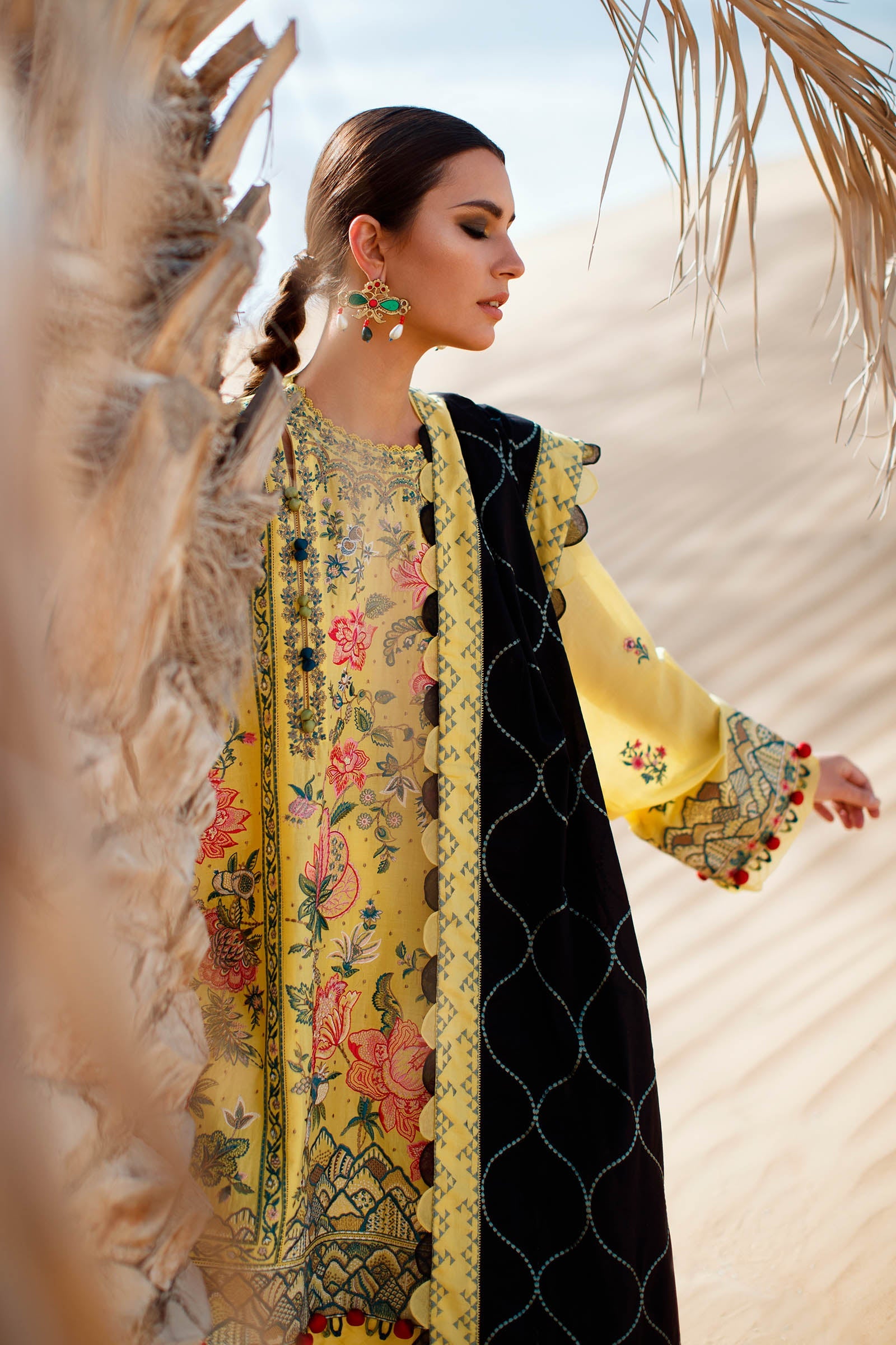 TAYALEH (ZL22-06 A) | Zaha | Lawn Volume 1 2022