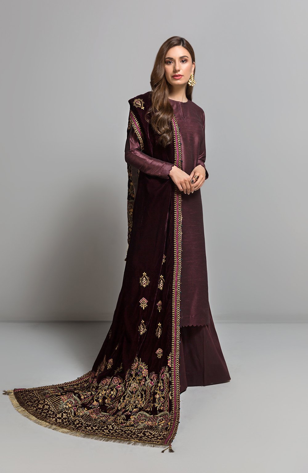 VS-01 (Baroque Velvet Shawls Collection)