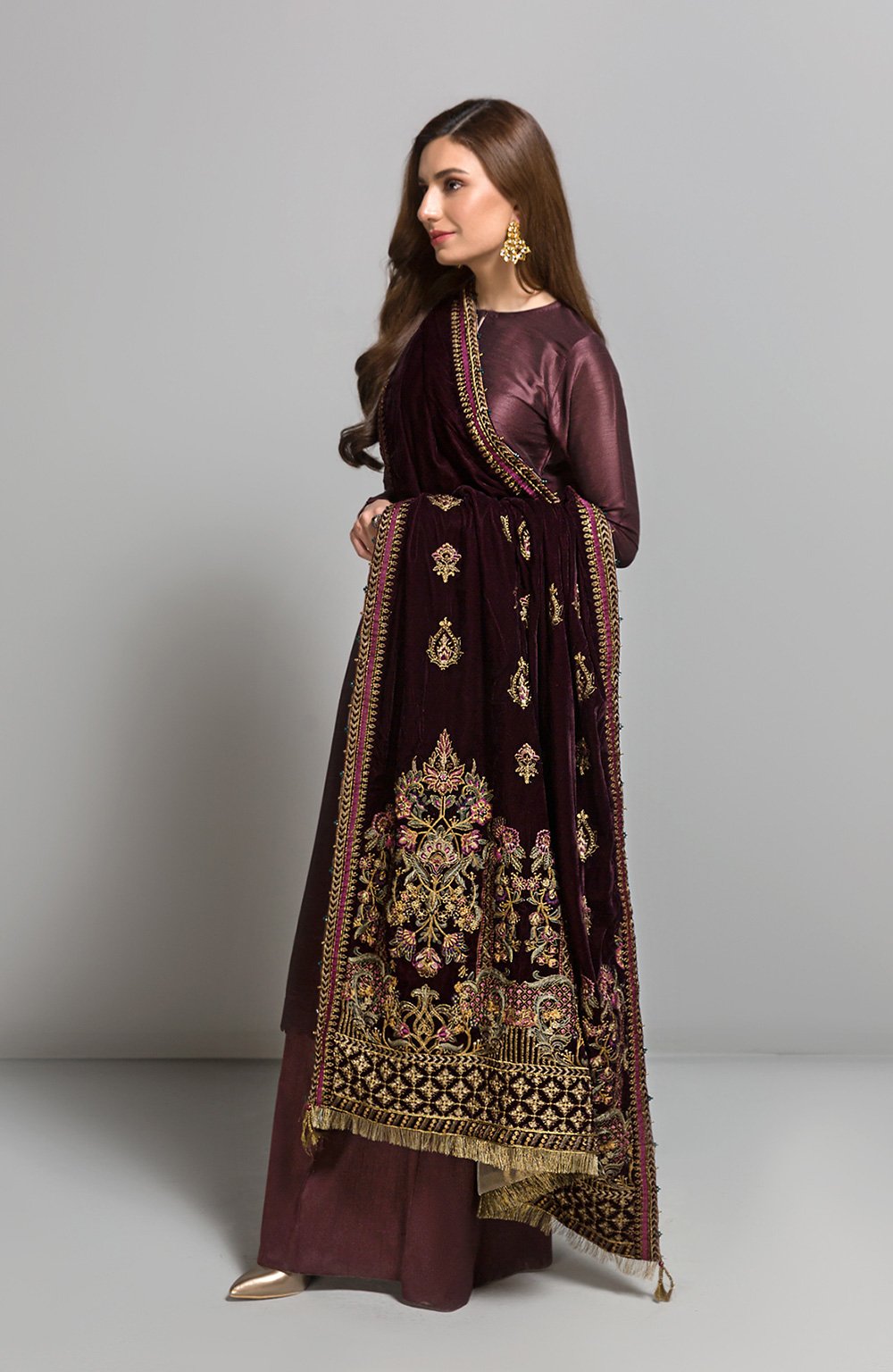 VS-01 (Baroque Velvet Shawls Collection)