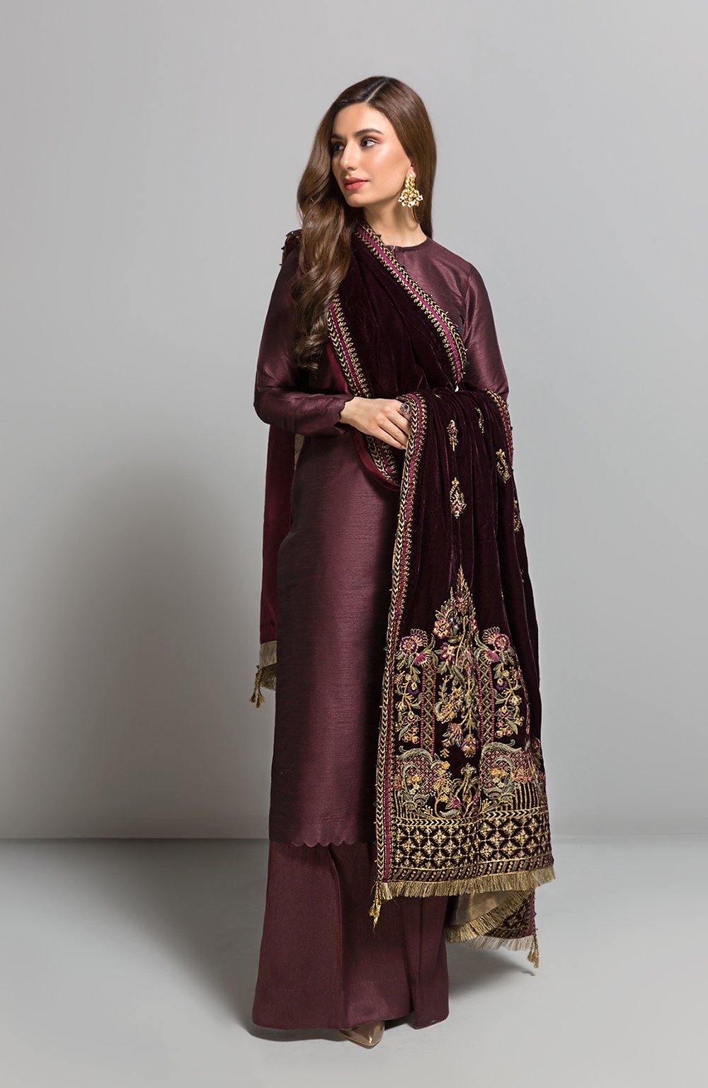 VS-01 (Baroque Velvet Shawls Collection)