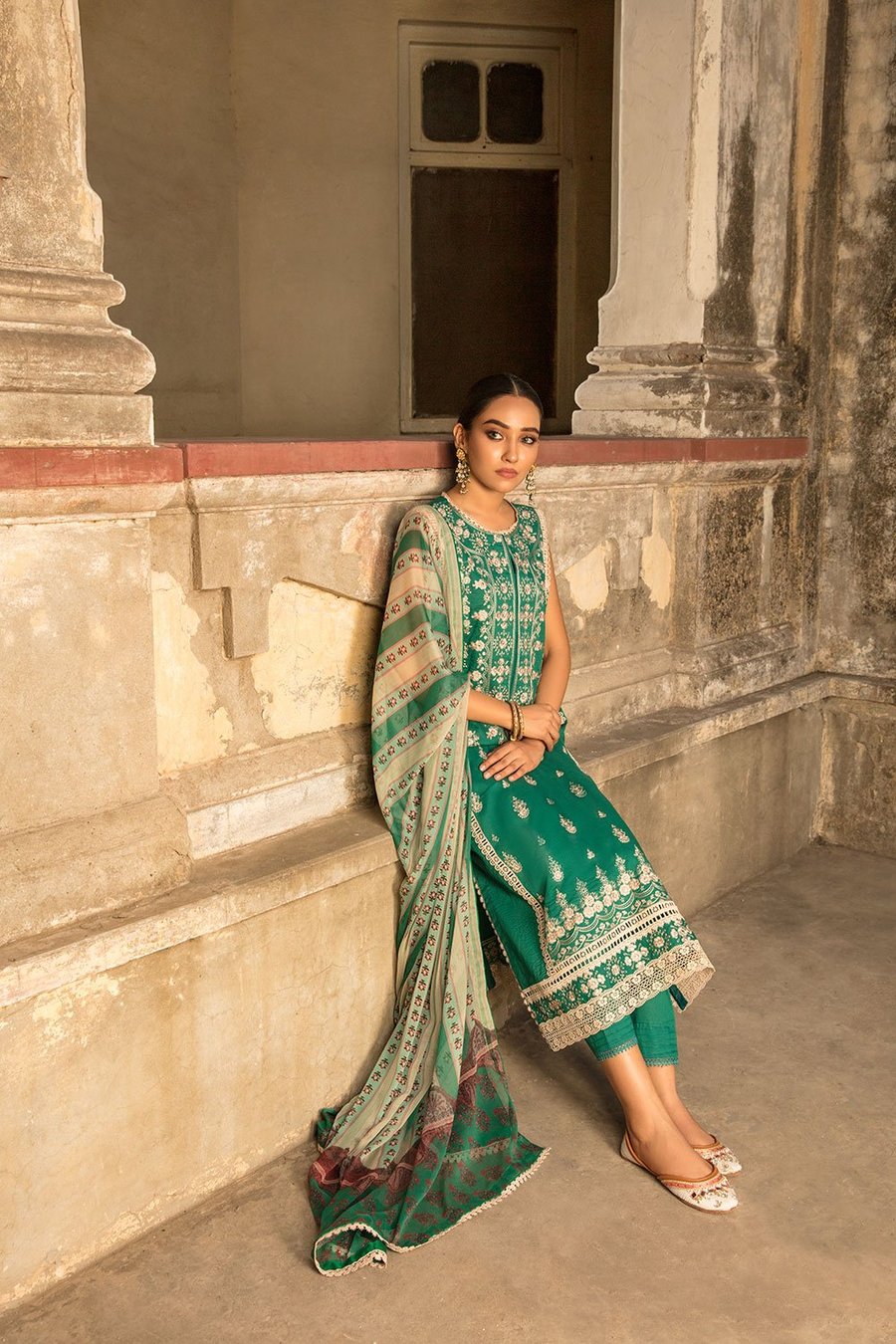 5B | Sobia Nazir | Vital Lawn Volume 2 Collection'21