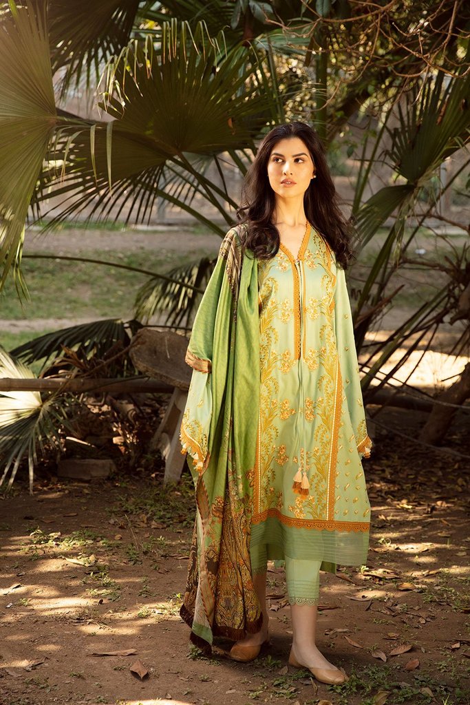 Design 4B | Sobia Nazir | Winter Shawl 2021